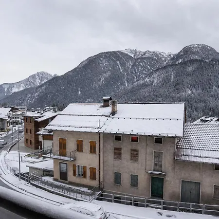 Dolomites Mountain - Cozy Alpine Surrounded By Nature *